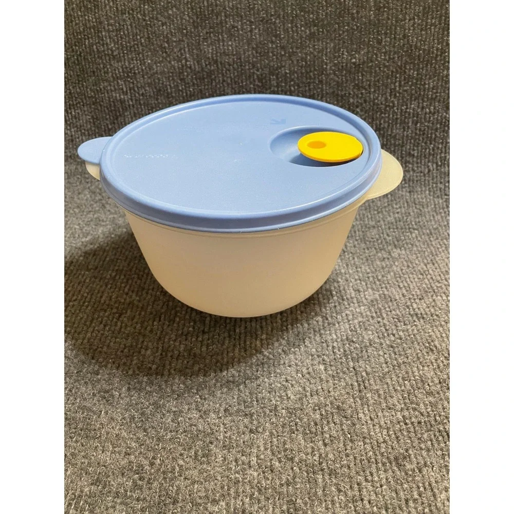 Tupperware crystalwave microwaveable